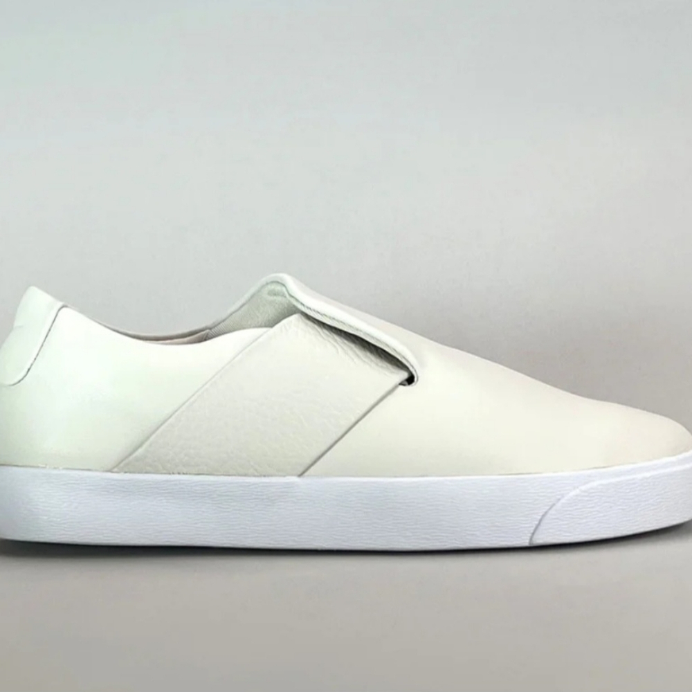 Nike womens blazer City Ease Size 6